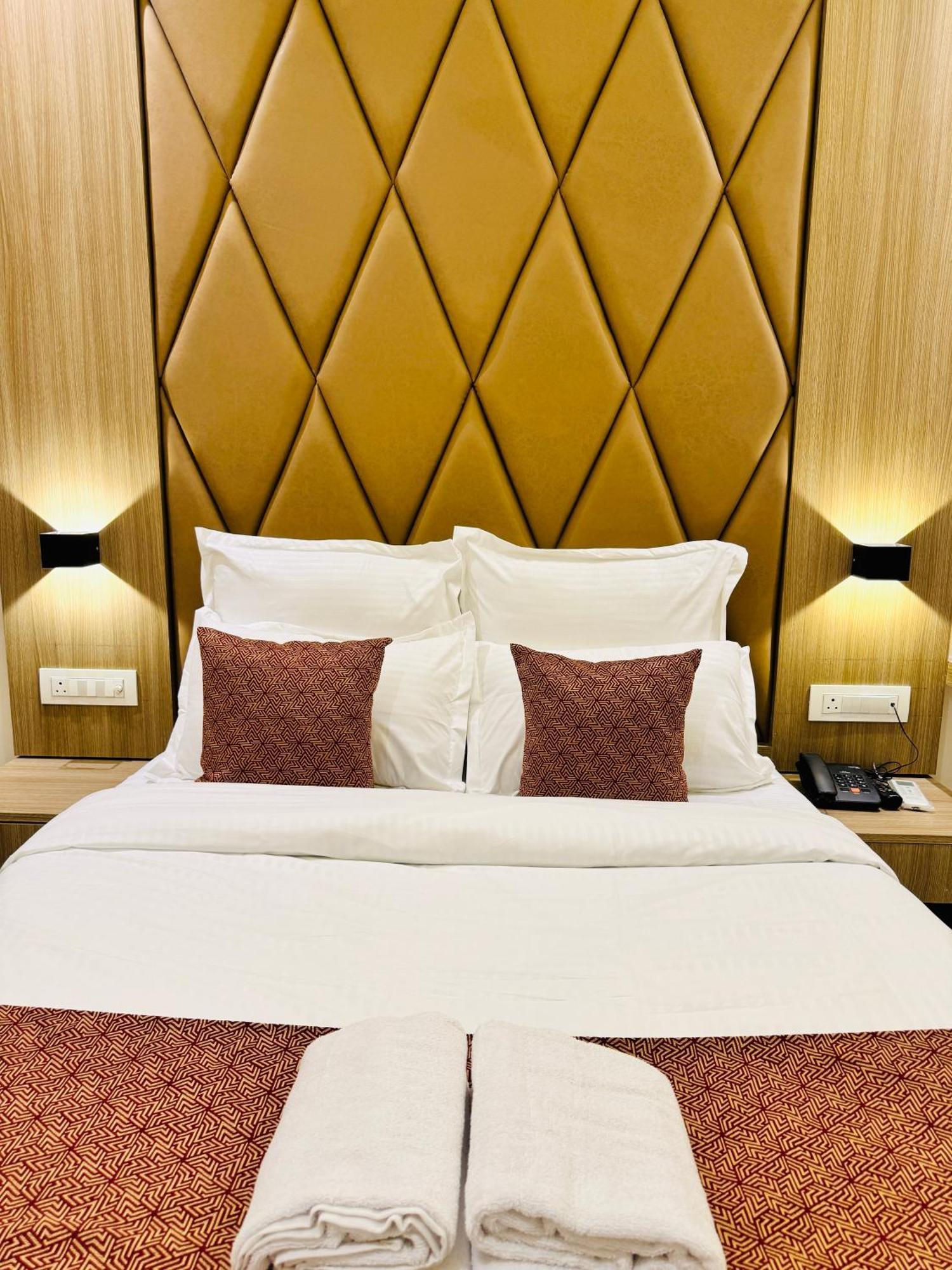 Hotel Bellamont 뭄바이 외부 사진